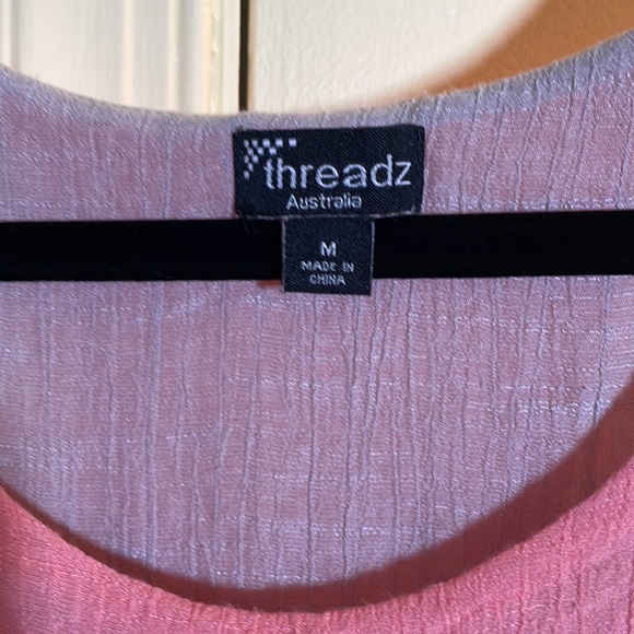 Threadz Australia peach and grey top layered size M - Picture 3 of 10
